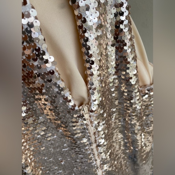 Sequin Hearts Halter Gold/Champagne Dress Size 5 - Picture 10 of 10